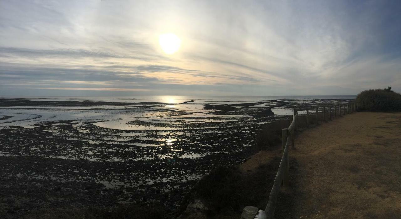 Escale A L'Ile D'Oleron Villa Le Chateau d'Oleron Bagian luar foto